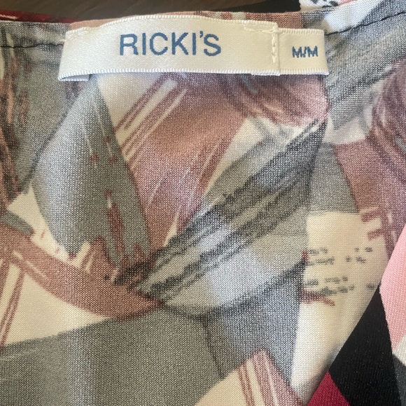 Ricki's NWOT Multicolor Abstract V-Neck Blouse - Picture 6 of 8